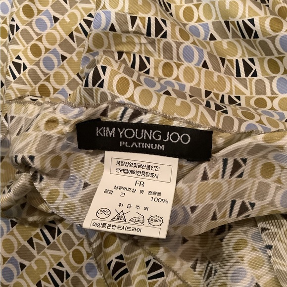 Kim Young Joo Scarf - Picture 4 of 5